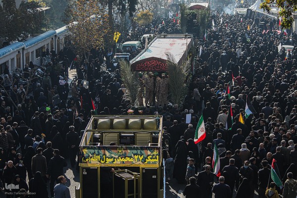 تشییع 280 شهید گمنام همزمان با سالروز شهادت حضرت زهرا در کشور