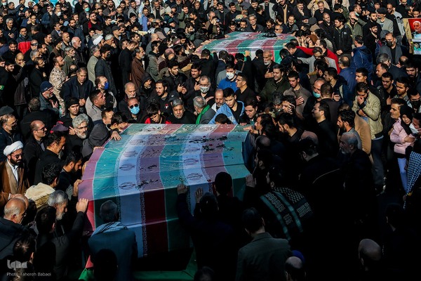 تشییع 280 شهید گمنام همزمان با سالروز شهادت حضرت زهرا در کشور