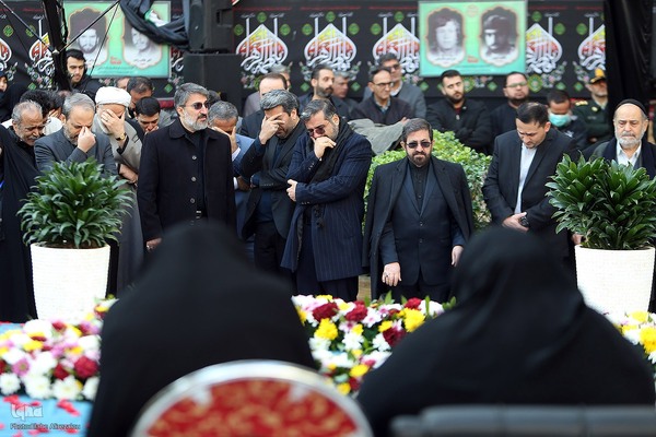 آیین تشییع و تدفین شهید گمنام در وزارت فرهنگ و ارشاد اسلامی