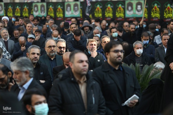 آیین تشییع و تدفین شهید گمنام در وزارت فرهنگ و ارشاد اسلامی