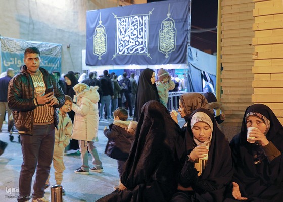 مهمان عزاي حضرت مادر بر سفره كريم بن كريم