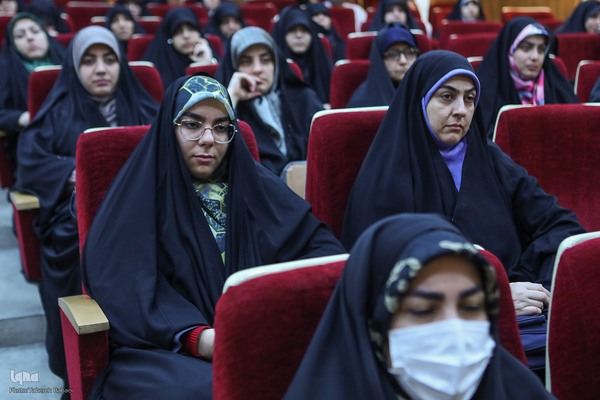 مراسم بزرگداشت هفته پژوهش در دانشگاه قرآن و حدیث