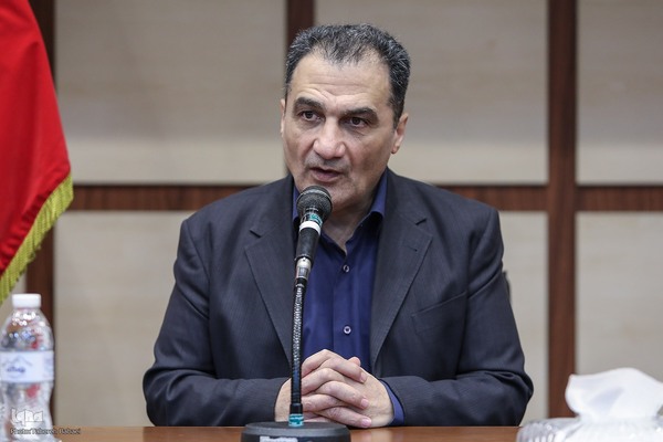 مراسم بزرگداشت هفته پژوهش در دانشگاه قرآن و حدیث