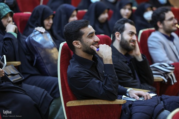 مراسم بزرگداشت هفته پژوهش در دانشگاه قرآن و حدیث