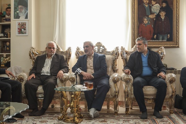 دیدار جامعه قرآنی با خانواده شهید مدافع حرم محسن فرامرزی