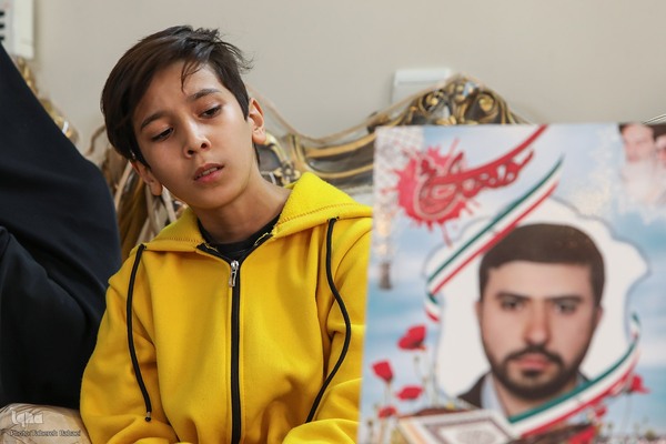 دیدار جامعه قرآنی با خانواده شهید مدافع حرم محسن فرامرزی