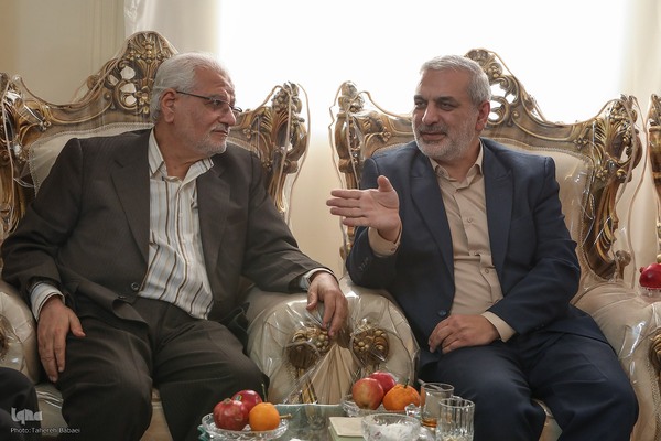 دیدار جامعه قرآنی با خانواده شهید مدافع حرم محسن فرامرزی