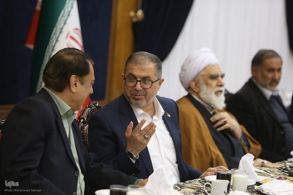 مراسم شعر خوانی شاعران بین المللی حوزه مقاومت