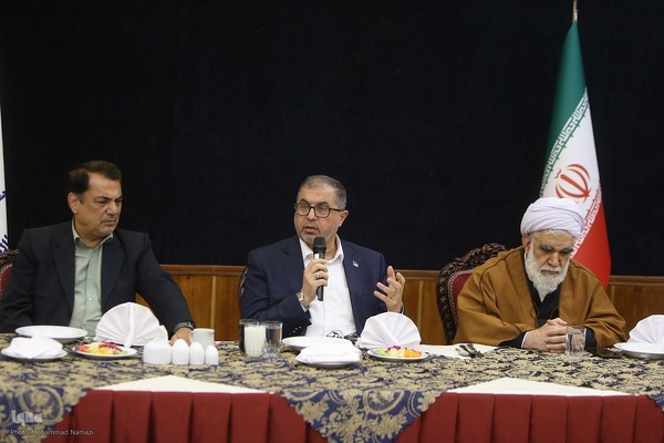 مراسم شعر خوانی شاعران بین المللی حوزه مقاومت