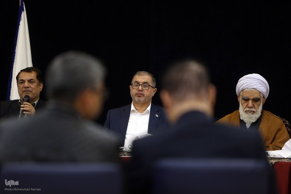 مراسم شعر خوانی شاعران بین المللی حوزه مقاومت