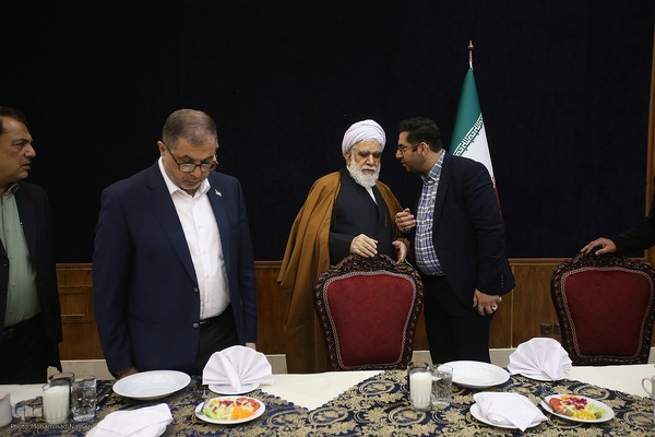 مراسم شعر خوانی شاعران بین المللی حوزه مقاومت