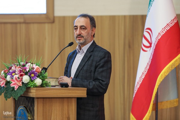 آیین رونمایی از مجموعه ۴۰ جلدی «ره‌نامه»