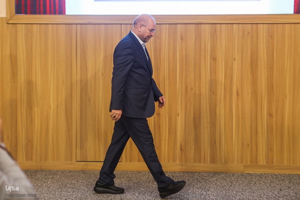 آیین رونمایی از مجموعه ۴۰ جلدی «ره‌نامه»