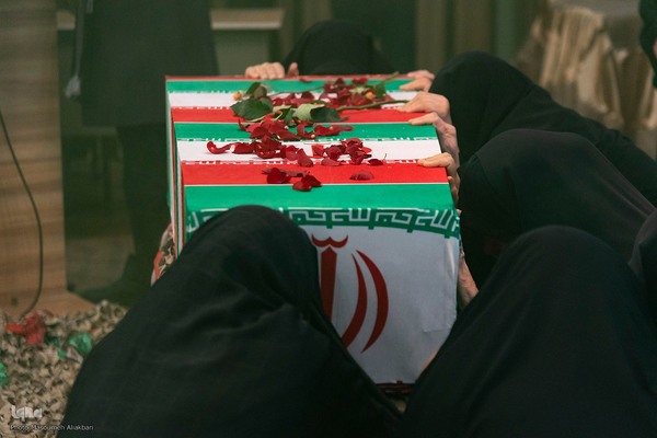 مراسم تکریم از مادران و همسران شهدا