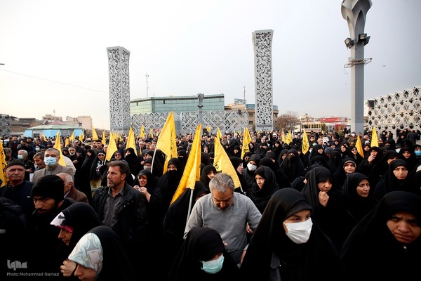 تشییع پیکر شهید سیدرضی در میدان امام حسین(ع)