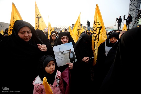 تشییع پیکر شهید سیدرضی در میدان امام حسین(ع)