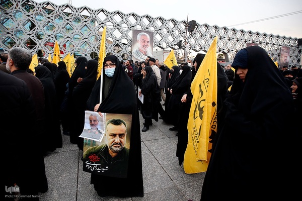 تشییع پیکر شهید سیدرضی در میدان امام حسین(ع)