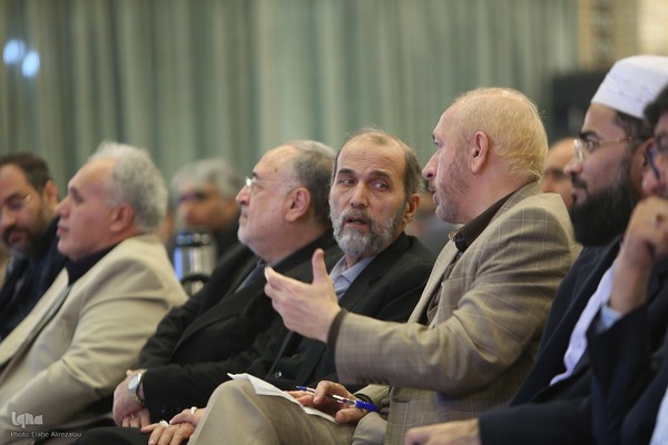 دومین روز ارائه مقالات هجدهمین نشست تخصصی قاریان و حافظان قرآن