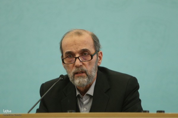 نشست وظایف نهادهای مسئول در فراهم کردن زمینه ارائه تلاوت‌های اثرگذار