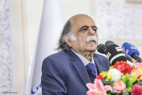 میرجلال‌الدین کزازی چهره ماندگار زبان و ادبیات فارسی