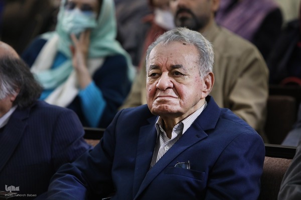 علی رواقی، استاد ادبیات فارسی، قرآن‌پژوه، شاهنامه‌پژوه