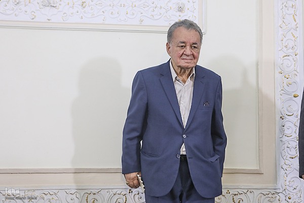 علی رواقی، استاد ادبیات فارسی، قرآن‌پژوه، شاهنامه‌پژوه