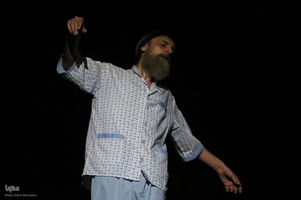 تئاتر مرد به‌ مناسبت چهارمین سالگرد شهادت سپهبد حاج قاسم سلیمانی