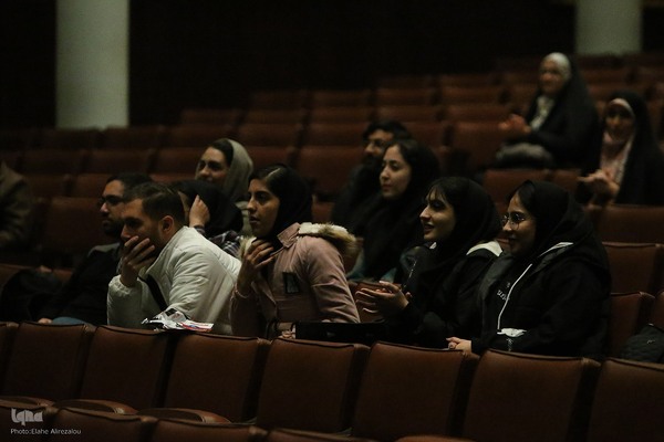 تئاتر مرد به‌ مناسبت چهارمین سالگرد شهادت سپهبد حاج قاسم سلیمانی