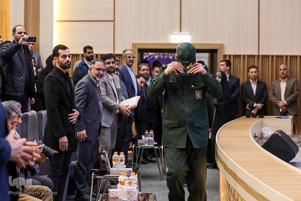 نخستین آیین اعطای تندیس دانشگاه تهران به نمادهای مقاومت