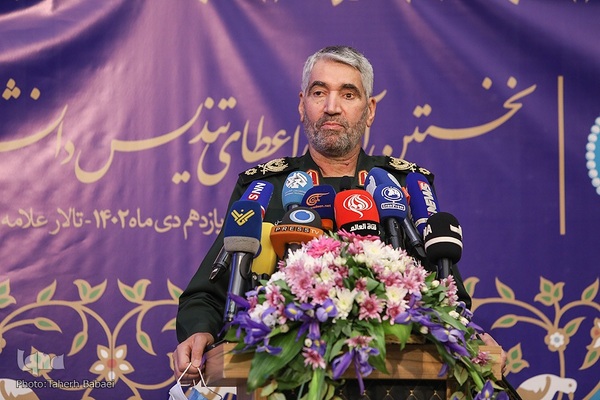 نخستین آیین اعطای تندیس دانشگاه تهران به نمادهای مقاومت