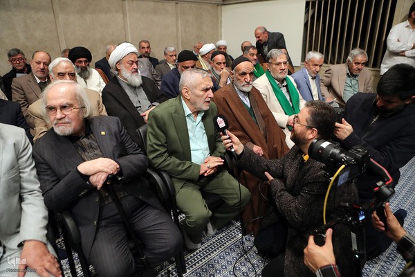 دیدار مداحان اهل‌بیت(ع) با رهبر انقلاب