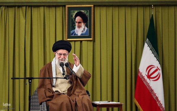 دیدار مداحان اهل‌بیت(ع) با رهبر انقلاب