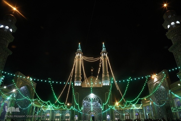 جشن میلاد حضرت زهرا سلام الله علیها در حرم حضرت معصومه سلام الله علیها