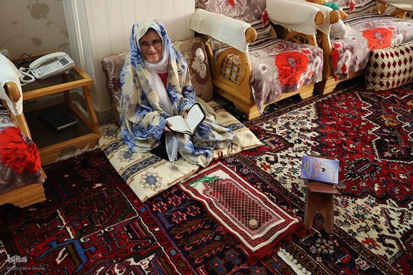 مادرانِ سرزمینم‎ (مادر زهرا)