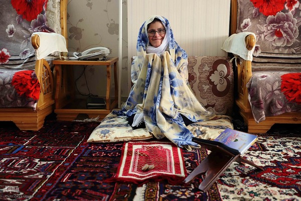 مادرانِ سرزمینم‎ (مادر زهرا)