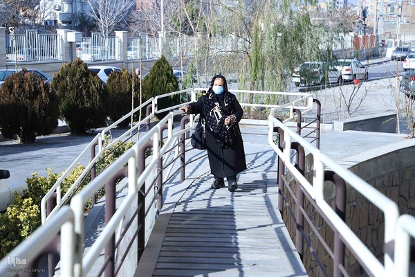 مادرانِ سرزمینم‎ (افسر فرخنه پی)