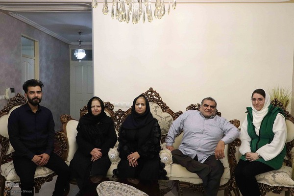 مادرانِ سرزمینم‎ (افسر فرخنه پی)
