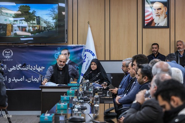 بزرگداشت «سعید ایران» و رونمایی از یادمان زنده‌یاد کاظمی آشتیانی