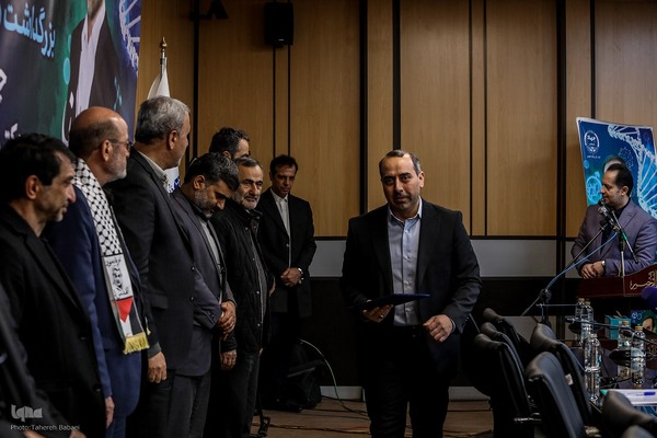 بزرگداشت «سعید ایران» و رونمایی از یادمان زنده‌یاد کاظمی آشتیانی