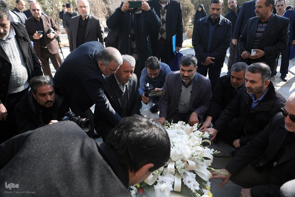 بزرگداشت «سعید ایران» و رونمایی از یادمان زنده‌یاد کاظمی آشتیانی