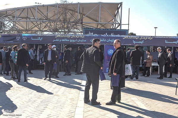 برپایی نمایشگاه دست‌آوردهای جهاددانشگاهی به مناسبت بزرگداشت زنده یاد کاظمی آشتیانی