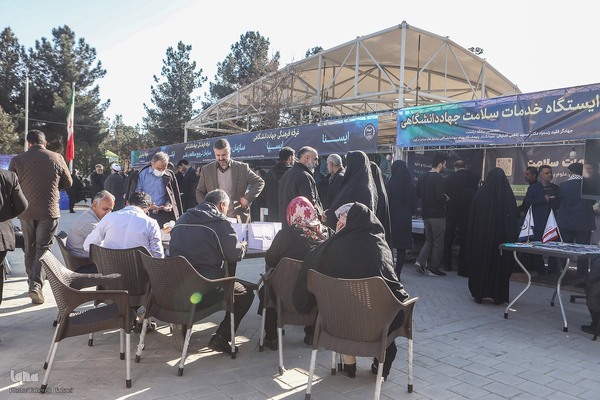 برپایی نمایشگاه دست‌آوردهای جهاددانشگاهی به مناسبت بزرگداشت زنده یاد کاظمی آشتیانی