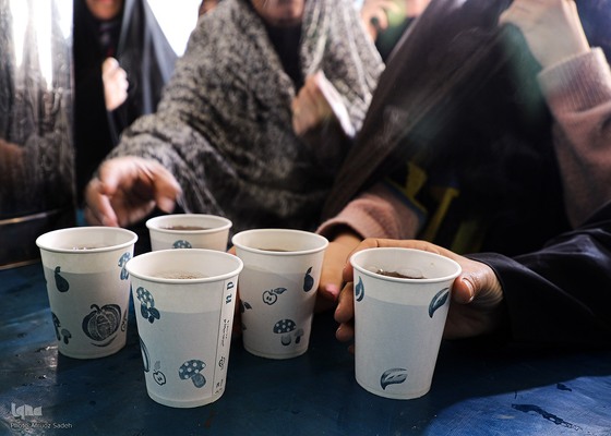 توزيع غذاي نذری در ایام ولادت حضرت صديقه طاهره