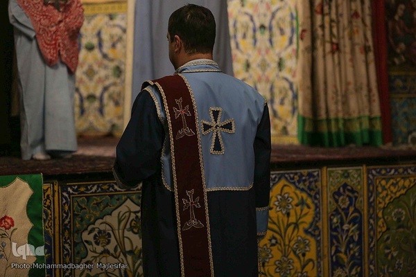 آیین عشای ربانی در کلیسای وانک اصفهان