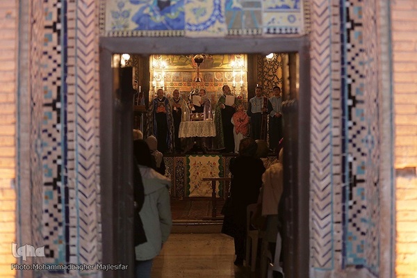 آیین عشای ربانی در کلیسای وانک اصفهان