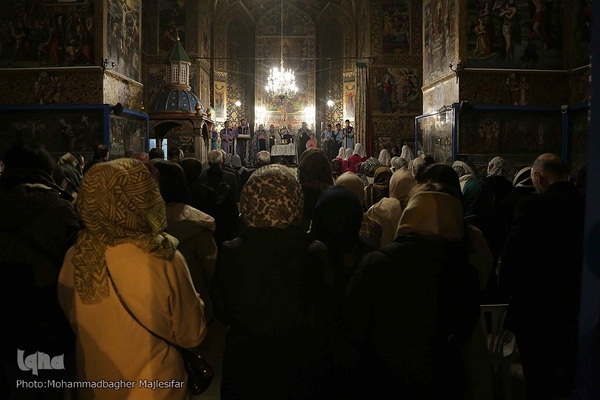 آیین عشای ربانی در کلیسای وانک اصفهان