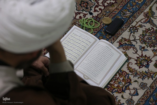 قرائت زیارت جامعه کبیره در حرم حضرت معصومه(س)
