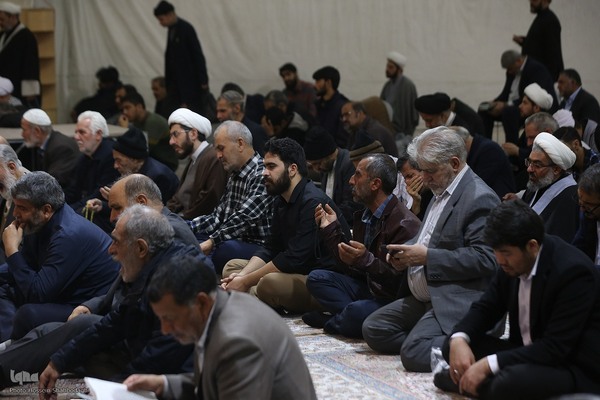 قرائت زیارت جامعه کبیره در حرم حضرت معصومه(س)