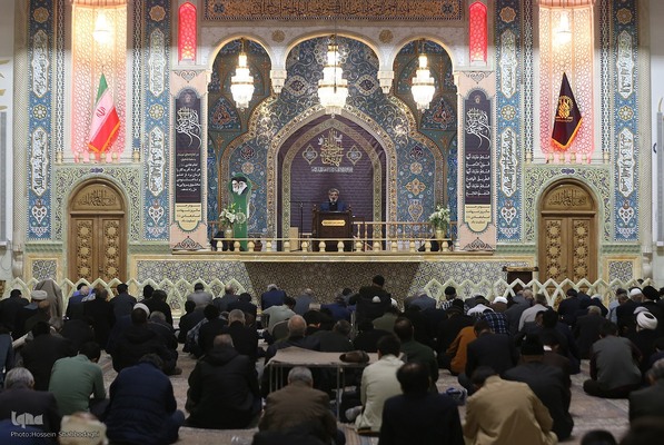 قرائت زیارت جامعه کبیره در حرم حضرت معصومه(س)