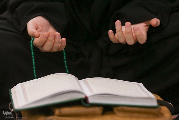 قرائت زیارت جامعه کبیره در حرم حضرت معصومه(س)